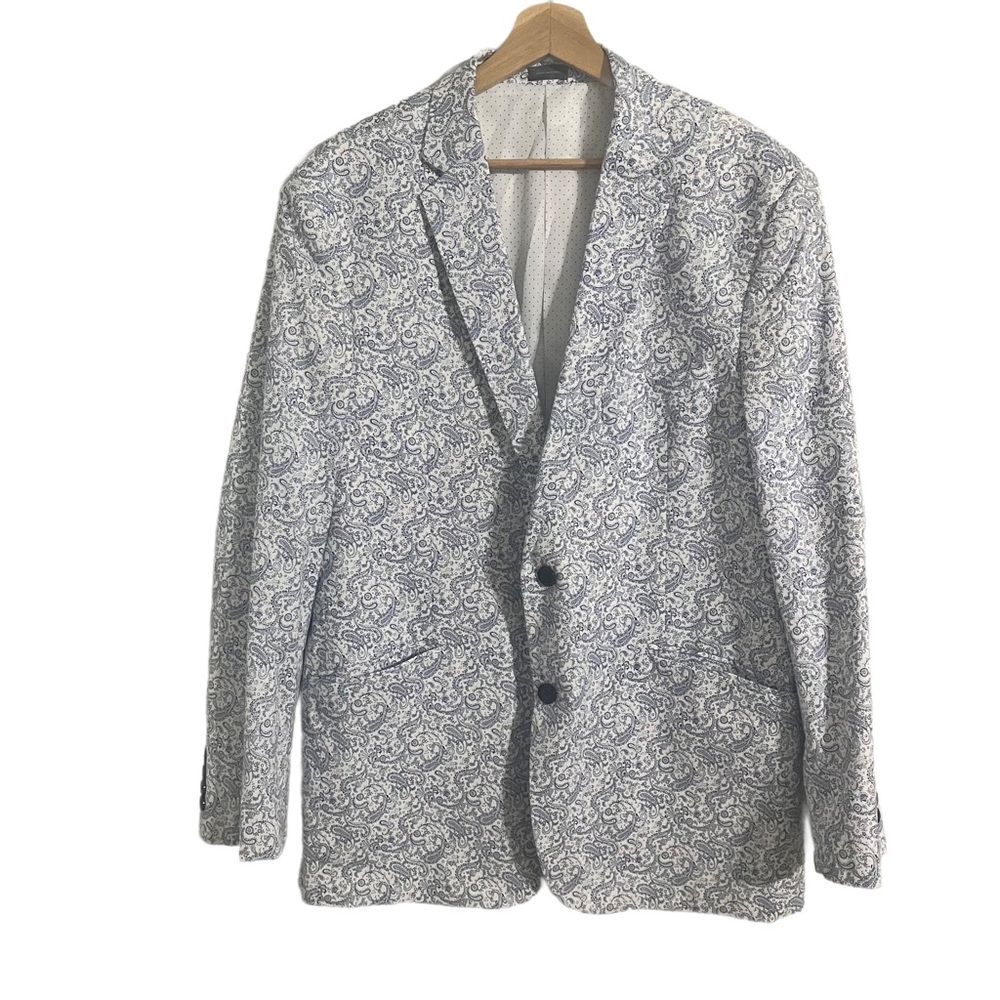 Madison Slim Fit White and Blue Paisley Men’s Suit Jacket size 44R